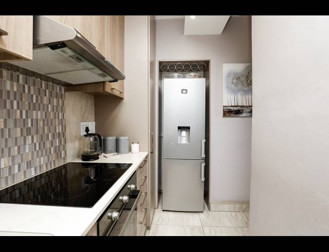 1.5 BEDROOM APARTMENT FOR SALE IN GLENWOOD